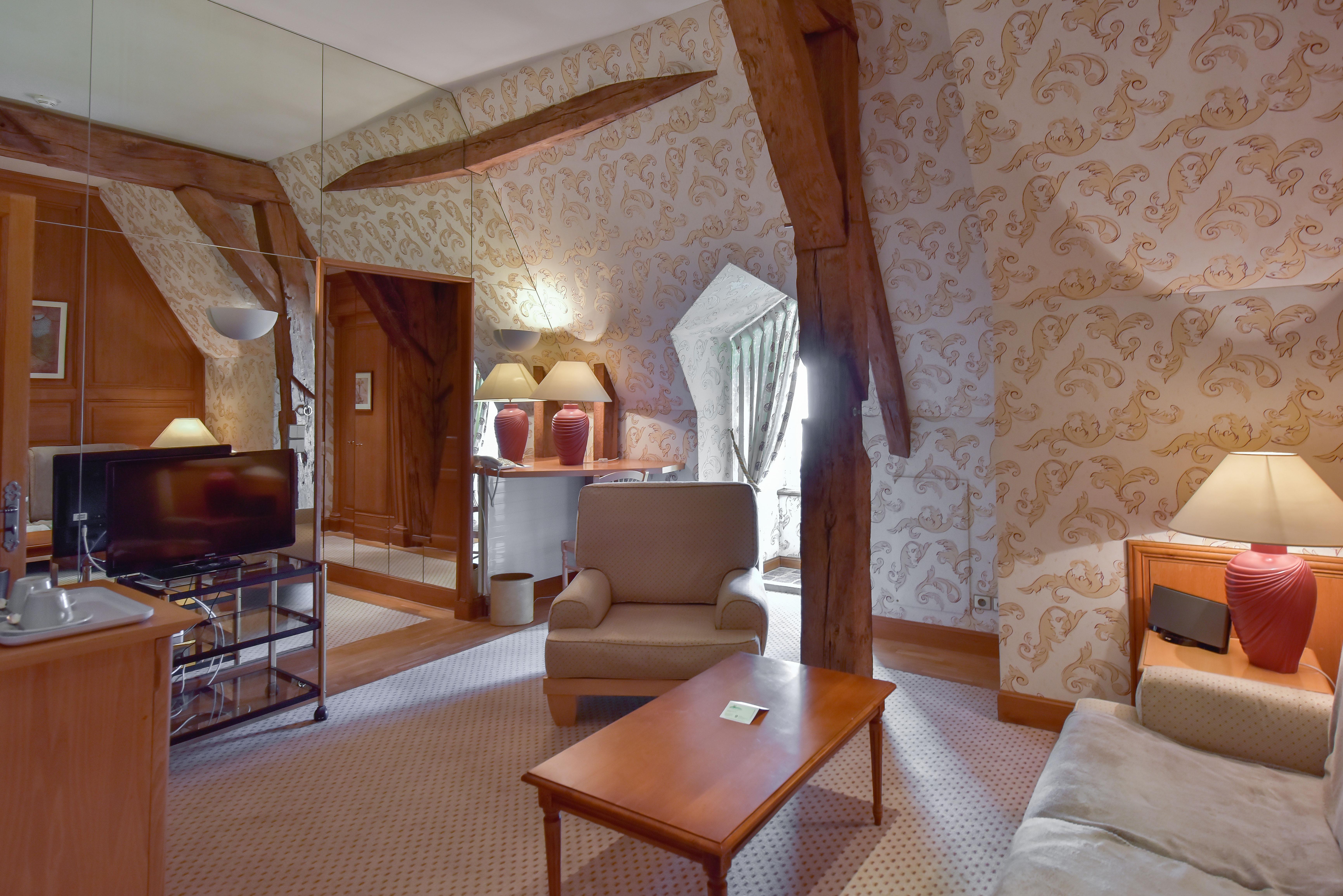 Hotel Golf Chateau De Chailly Bagian luar foto